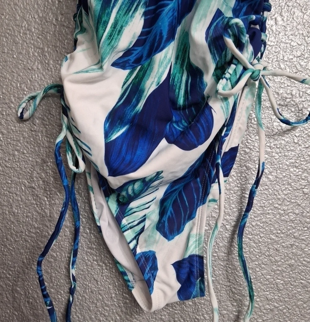 RACHEL Rachel Roy One Piece Swimsuit For Women    Size M